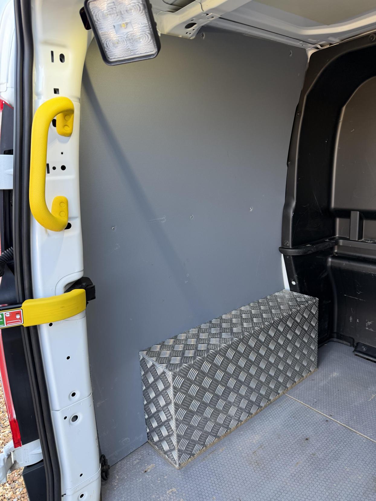 Used Ford Transit Custom 2017 for sale - 77896102: Photo 43