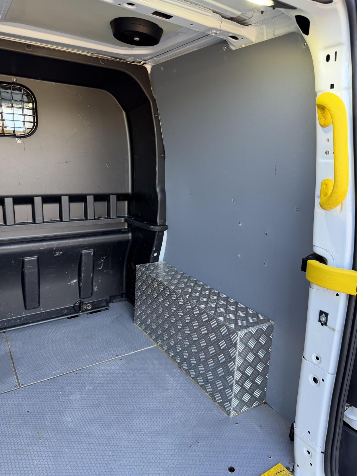 Used Ford Transit Custom 2017 for sale - 77896102: Photo 47