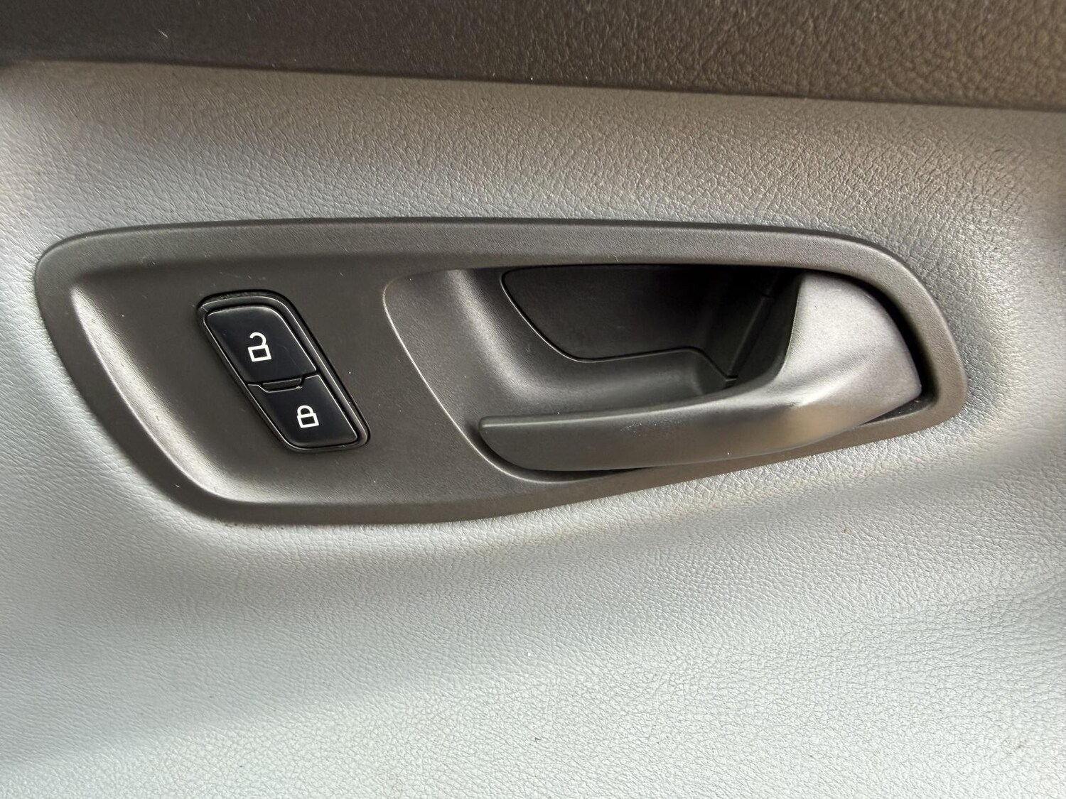 Used Ford Transit Custom 2015 for sale - 76306116: Photo 19
