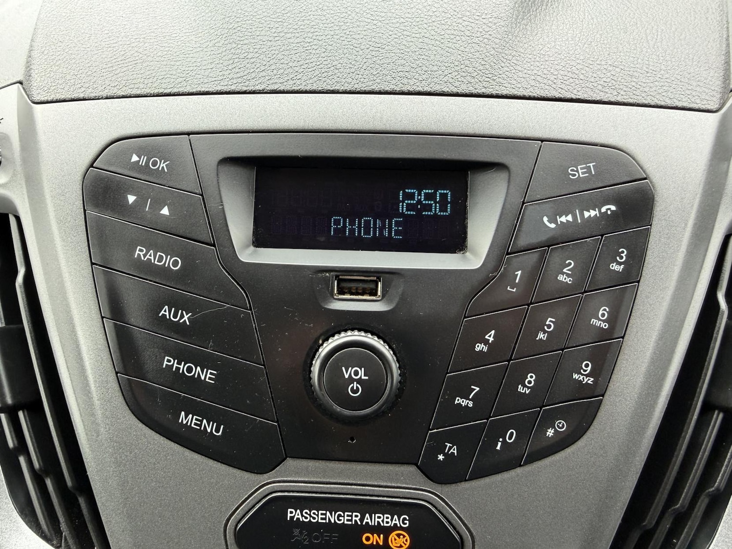 Used Ford Transit Custom 2015 for sale - 76306116: Photo 28