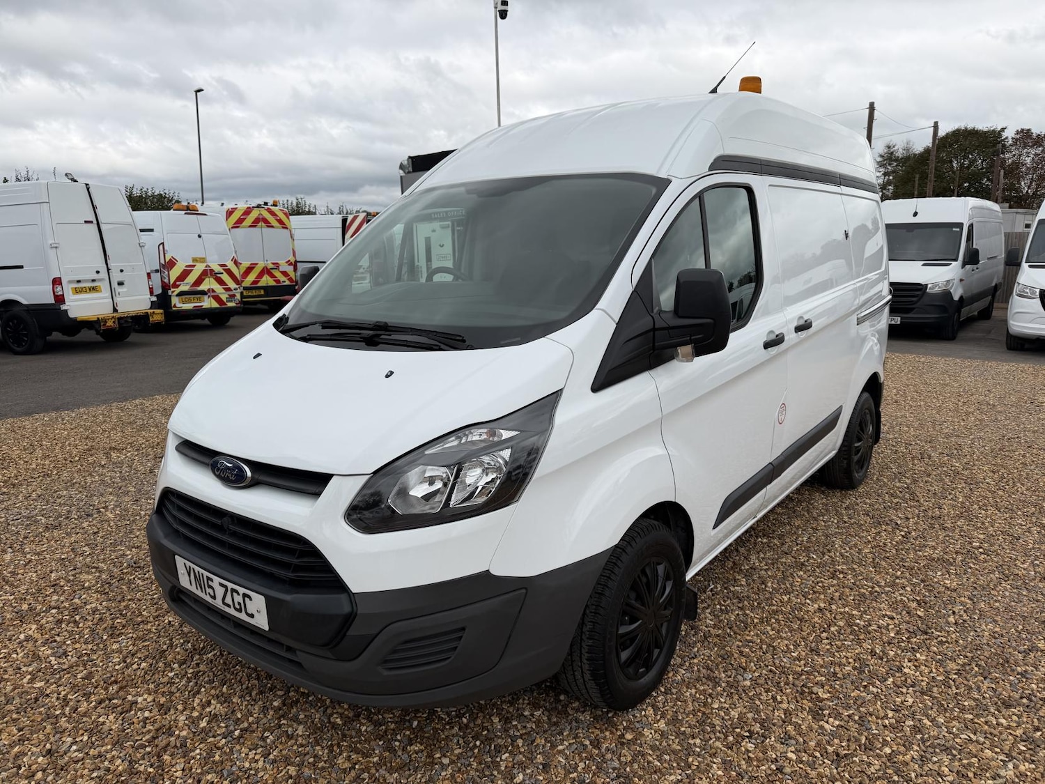 Used Ford Transit Custom 2015 for sale - 76306116: Photo 3
