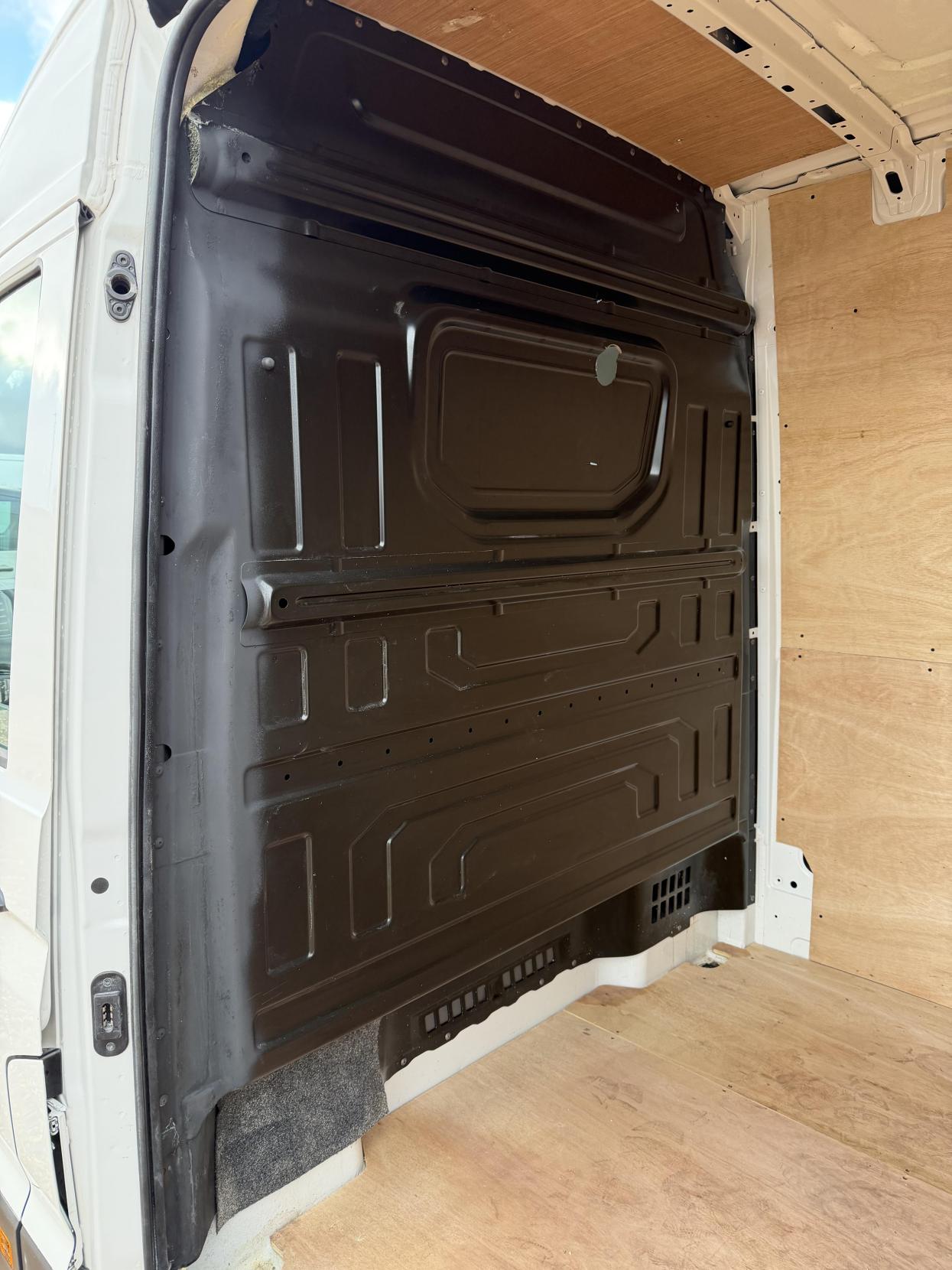 Used Volkswagen Crafter 2021 for sale - 77610713: Photo 35