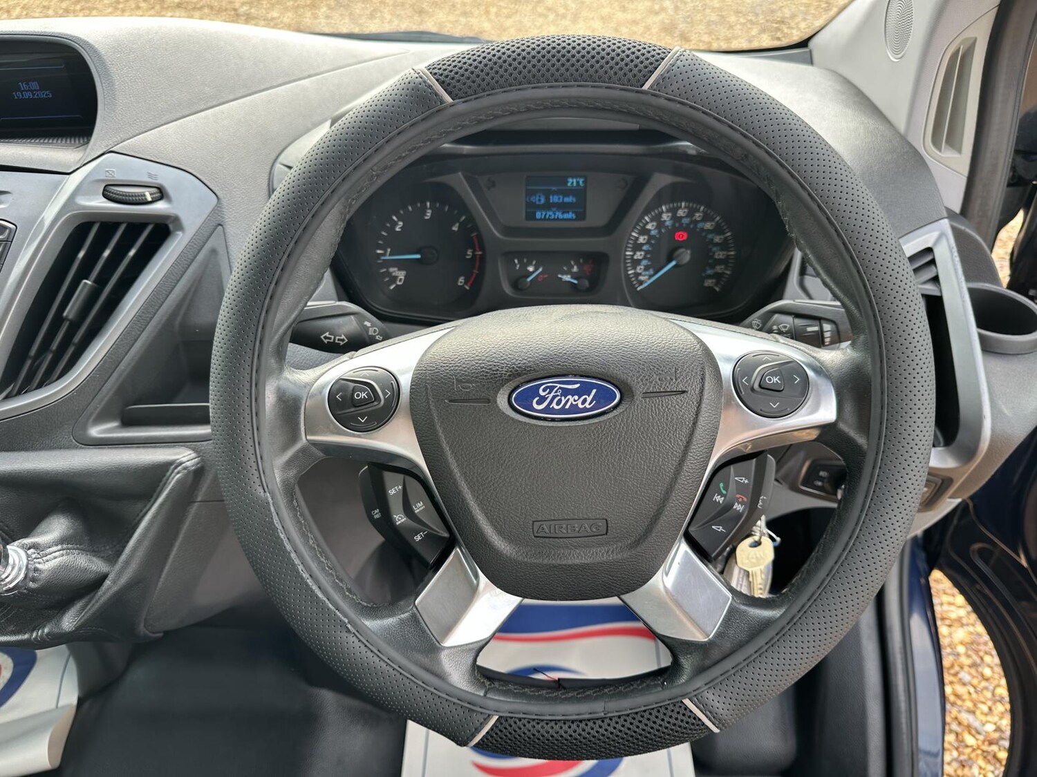 Used Ford Transit Custom 2013 for sale - 76024315: Photo 16