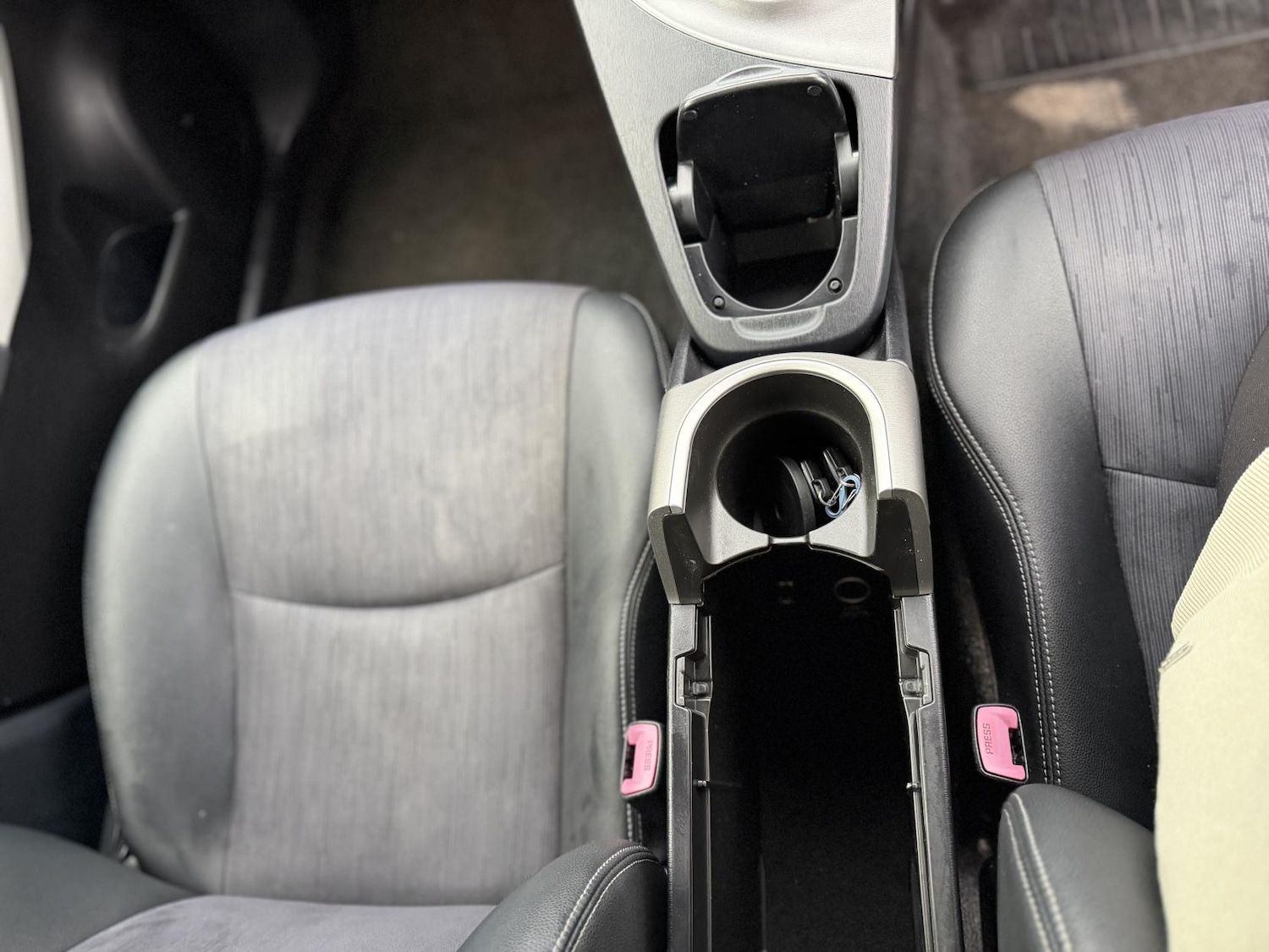 Used Toyota Prius 2013 for sale - 77632696: Photo 10