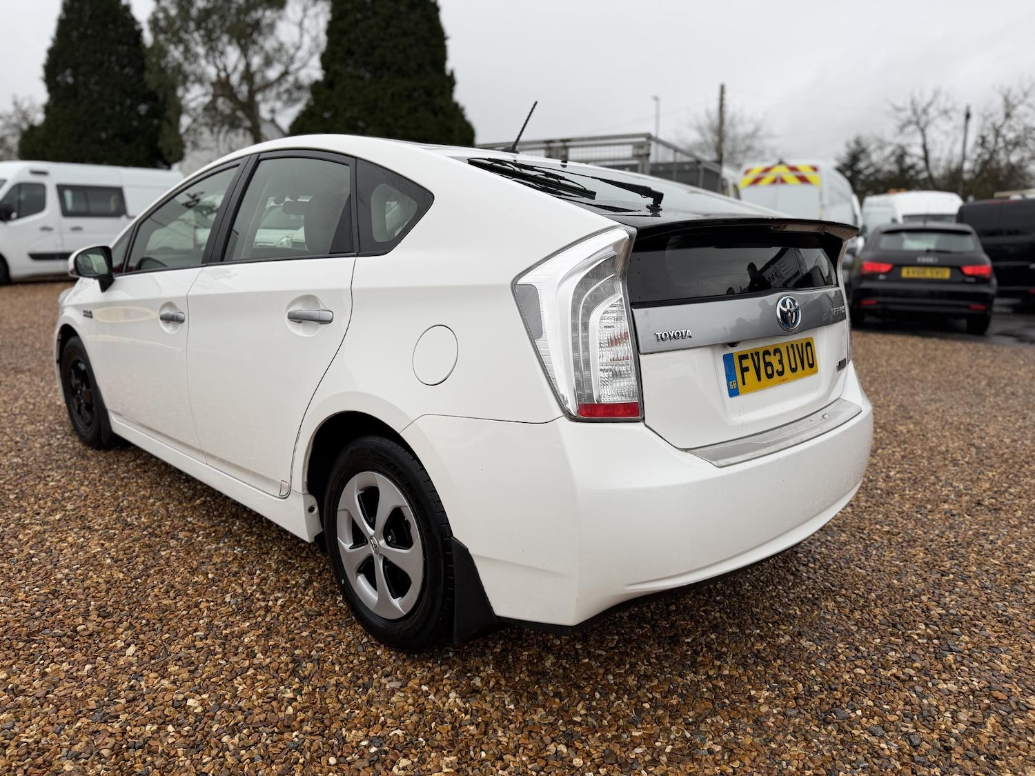 Used Toyota Prius 2013 for sale - 77632696: Photo 4