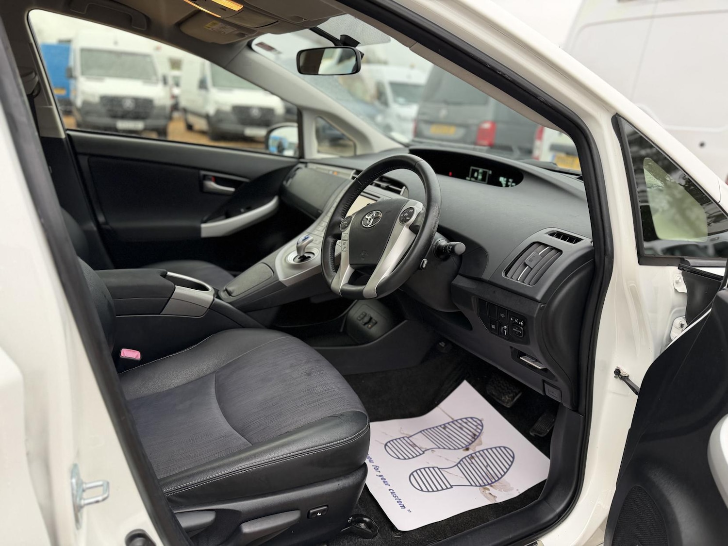 Used Toyota Prius 2013 for sale - 77632696: Photo 5