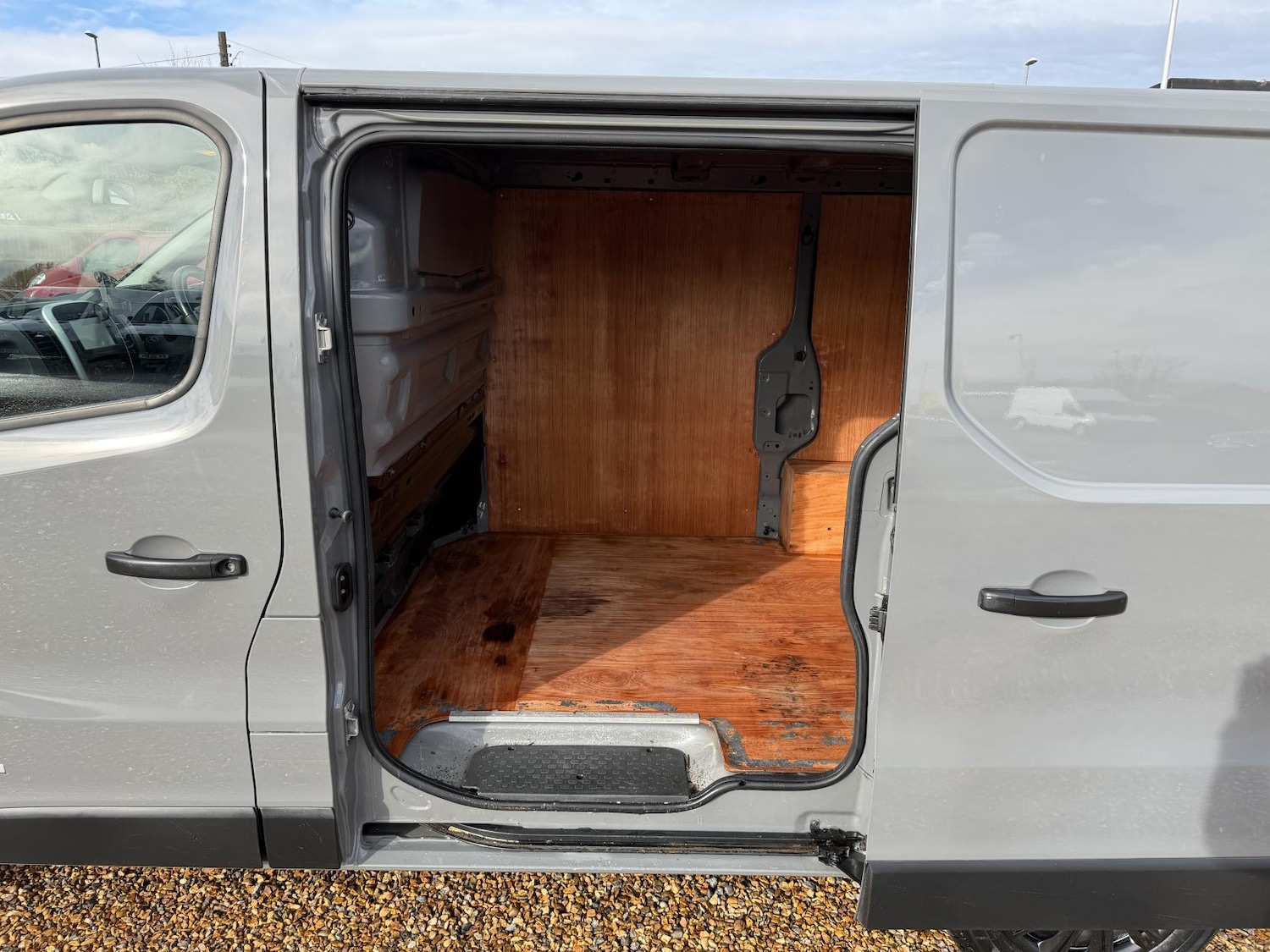 Used Renault Trafic 2015 for sale - 76922273: Photo 29