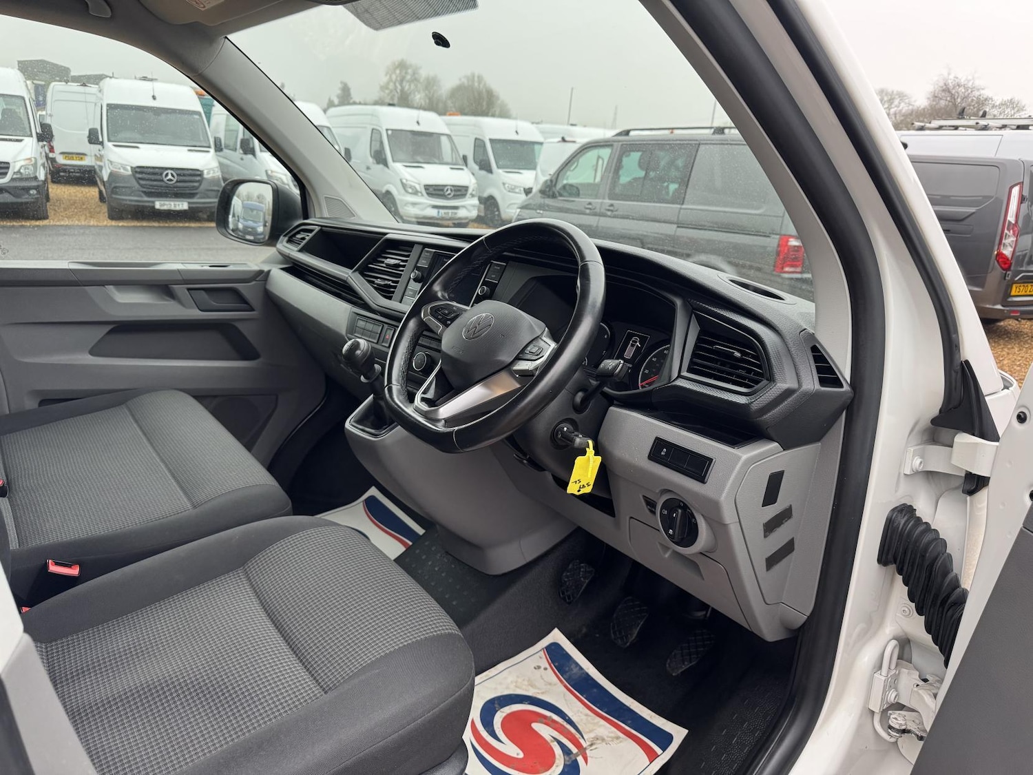 Used Volkswagen Transporter 2022 for sale - 77798714: Photo 8