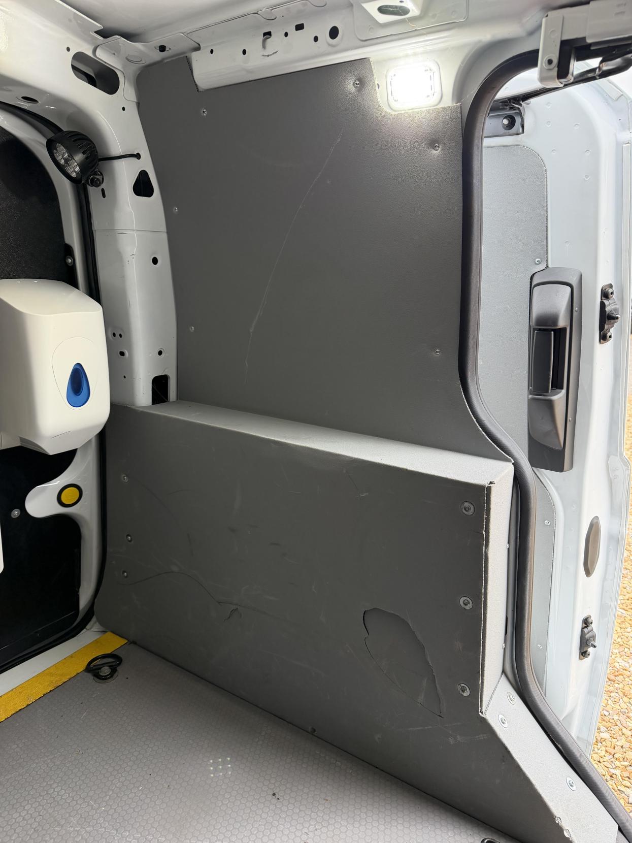 Used Ford Transit Connect 2018 for sale - 77782176: Photo 37