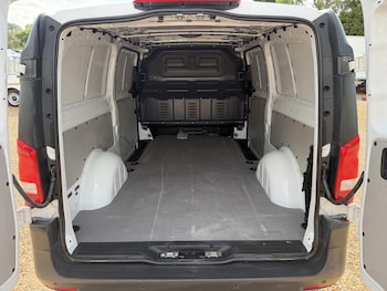 Used Mercedes-Benz Vito 2017 for sale - 79184249: Photo