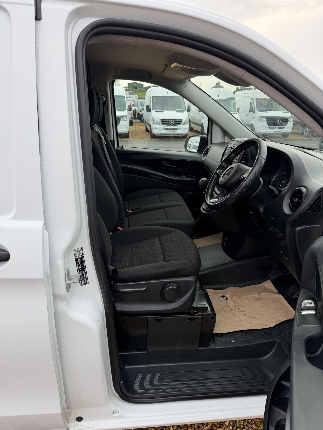 Used Mercedes-Benz Vito 2020 for sale - 76853542: Photo 12