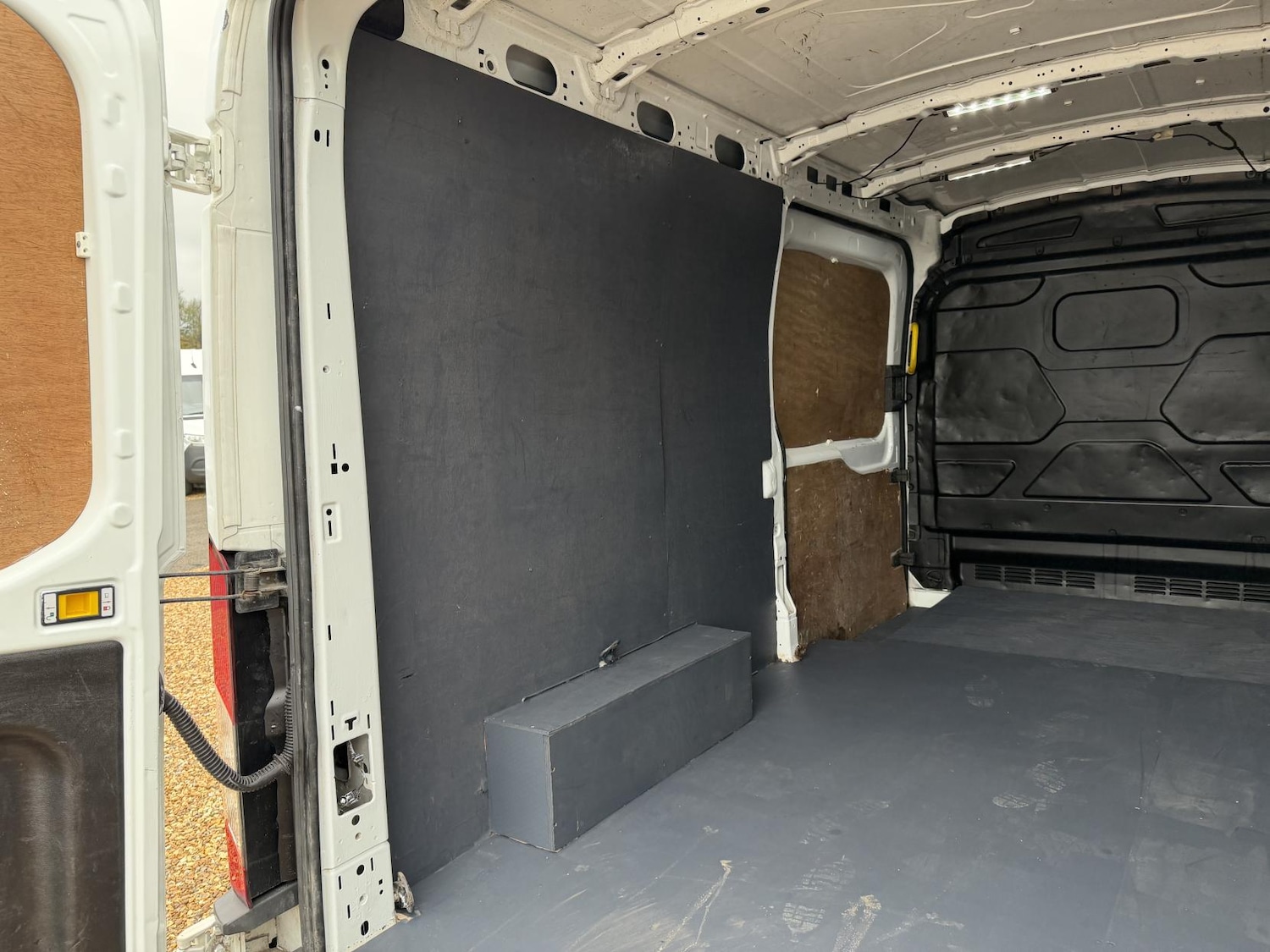 Used Ford Transit 2016 for sale - 76497776: Photo 37