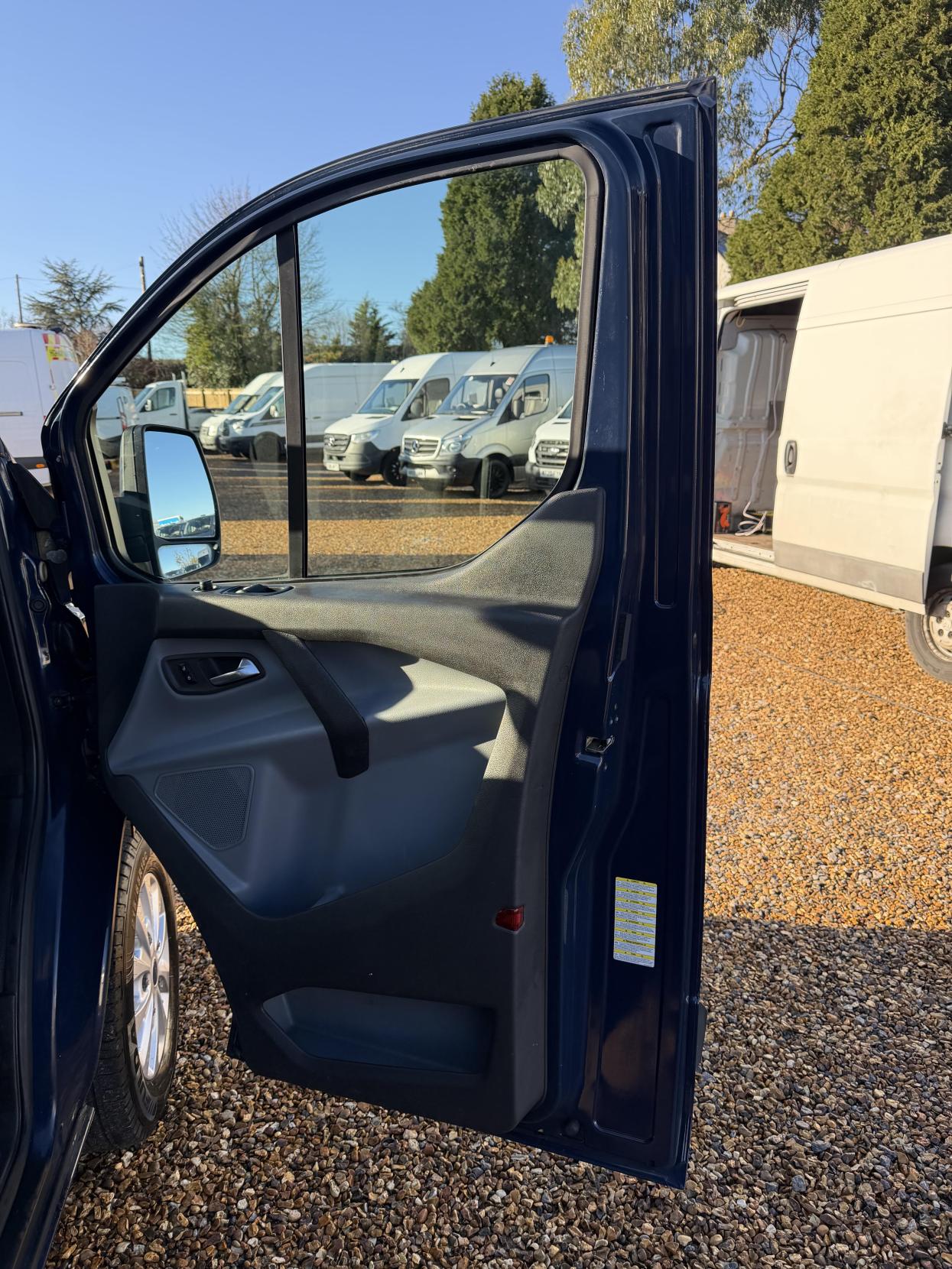 Used Ford Transit Custom 2013 for sale - 76799653: Photo 12