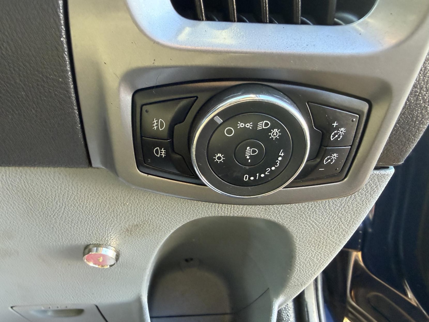 Used Ford Transit Custom 2013 for sale - 76799653: Photo 18