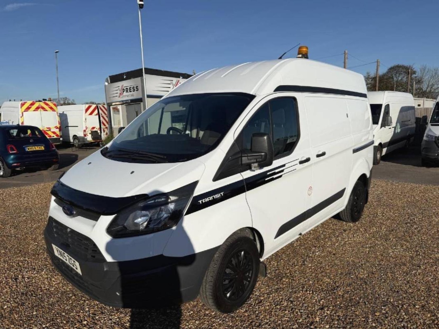 Used Ford Transit Custom 2015 for sale - 76660599: Photo 3