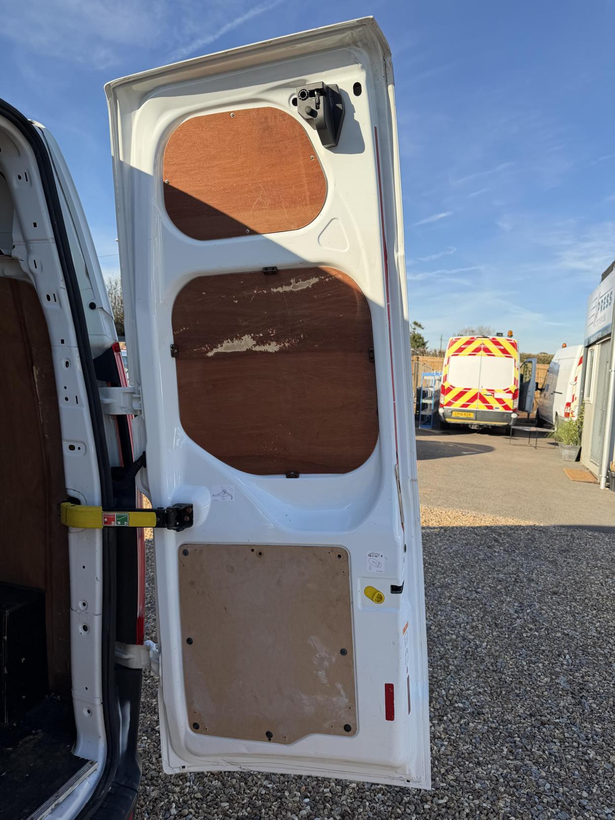 Used Ford Transit Custom 2015 for sale - 76660599: Photo 37