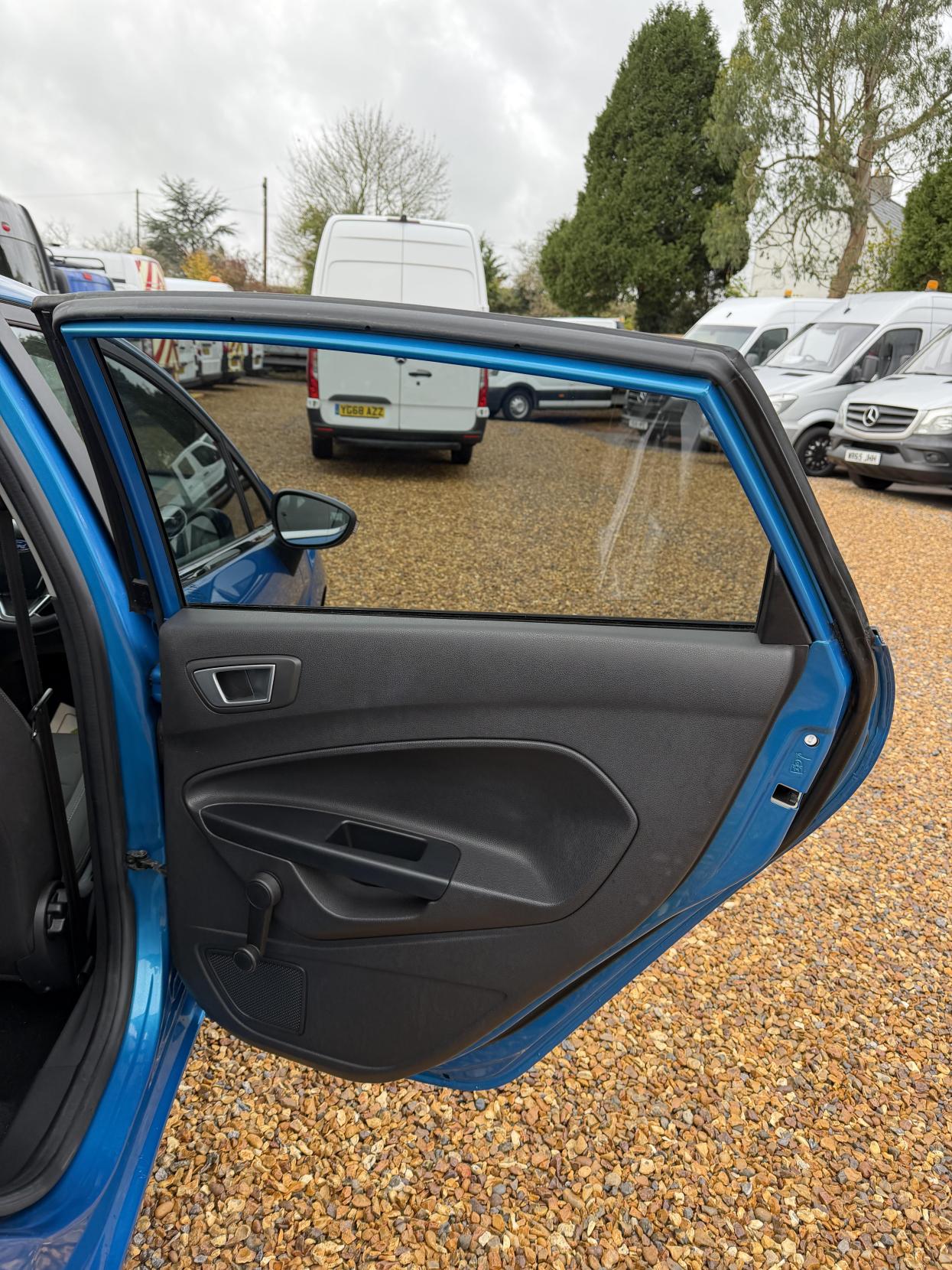 Used Ford Fiesta 2015 for sale - 76526558: Photo 16