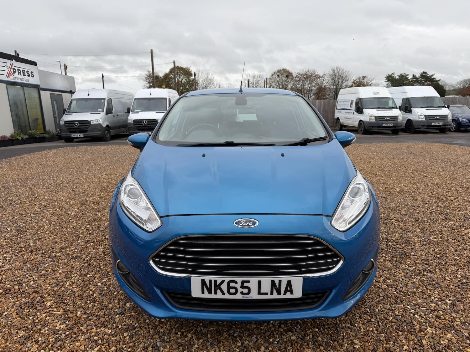 Used Ford Fiesta 2015 for sale - 76526558: Photo 2