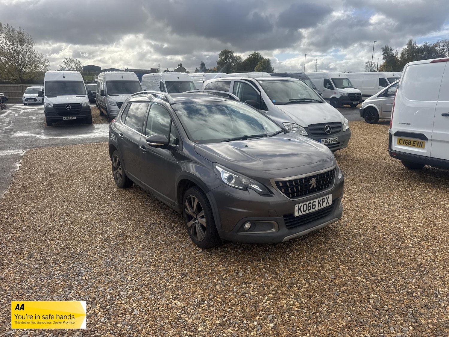 Used Peugeot 2008 2017 for sale - 76374418: Photo 1