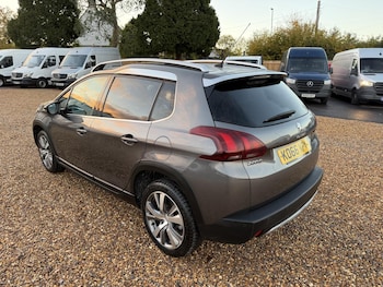 Used Peugeot 2008 2017 for sale - 76374418: Photo