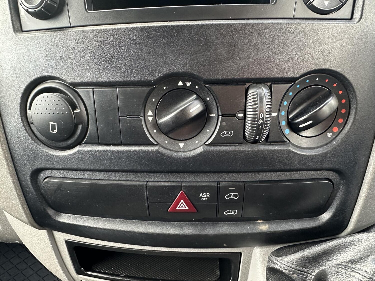 Used Mercedes-Benz Sprinter 2017 for sale - 76213725: Photo 29