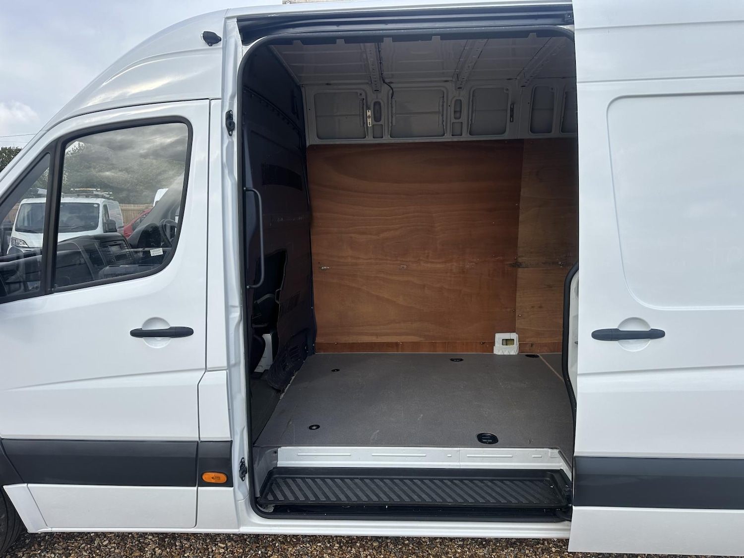 Used Mercedes-Benz Sprinter 2017 for sale - 76213725: Photo 31