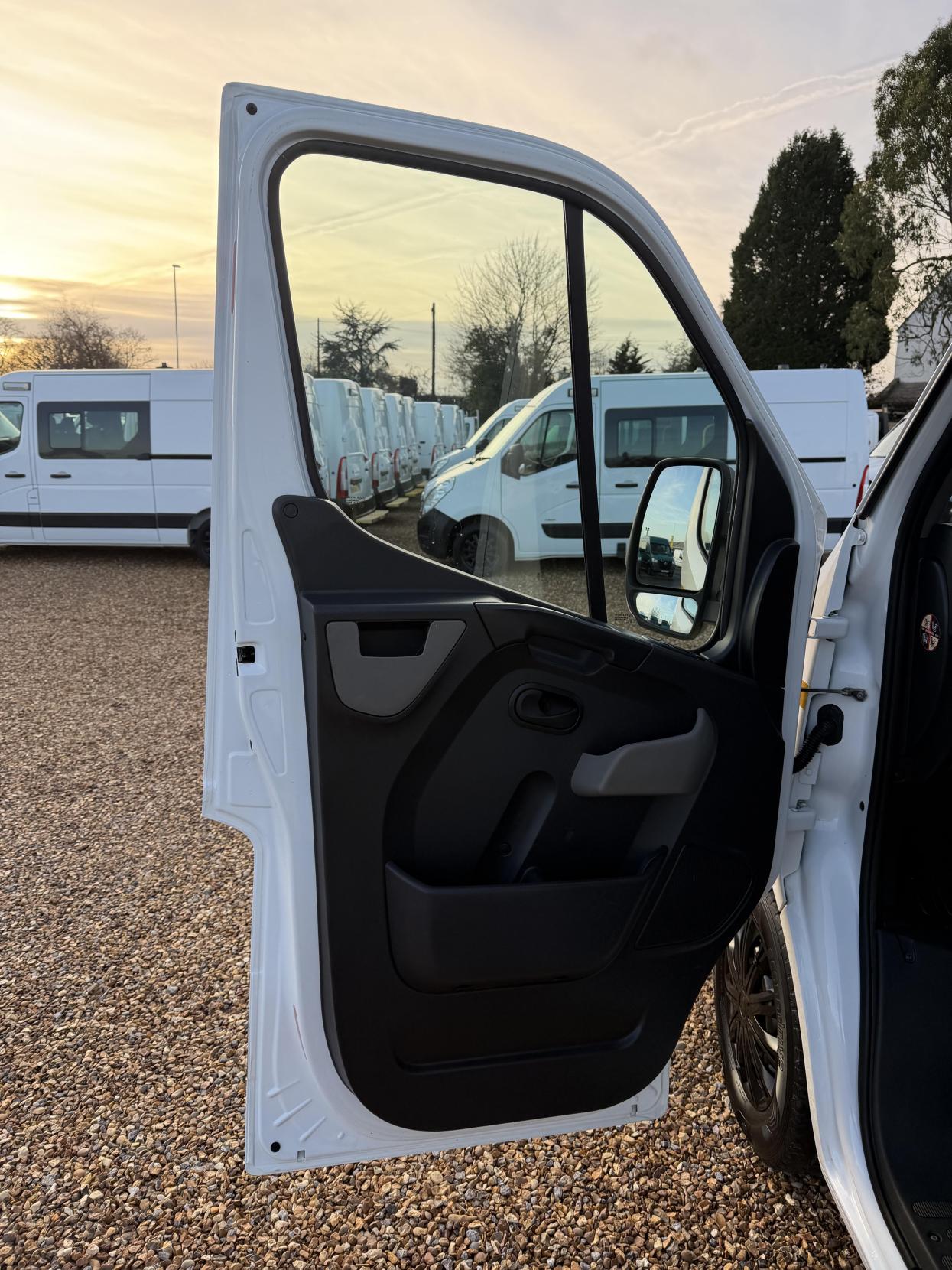 Used Vauxhall Movano 2018 for sale - 77015192: Photo 11