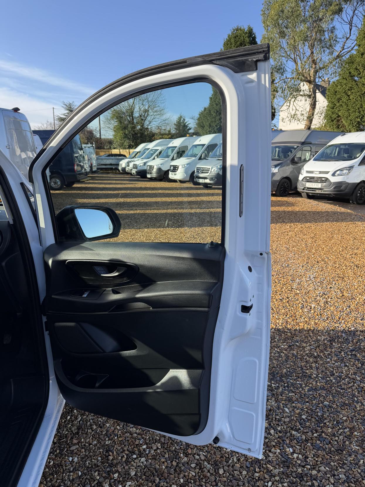 Used Mercedes-Benz Vito 2017 for sale - 76671039: Photo 12