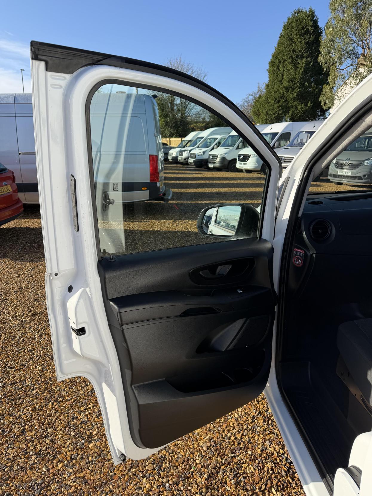 Used Mercedes-Benz Vito 2017 for sale - 76671039: Photo 14