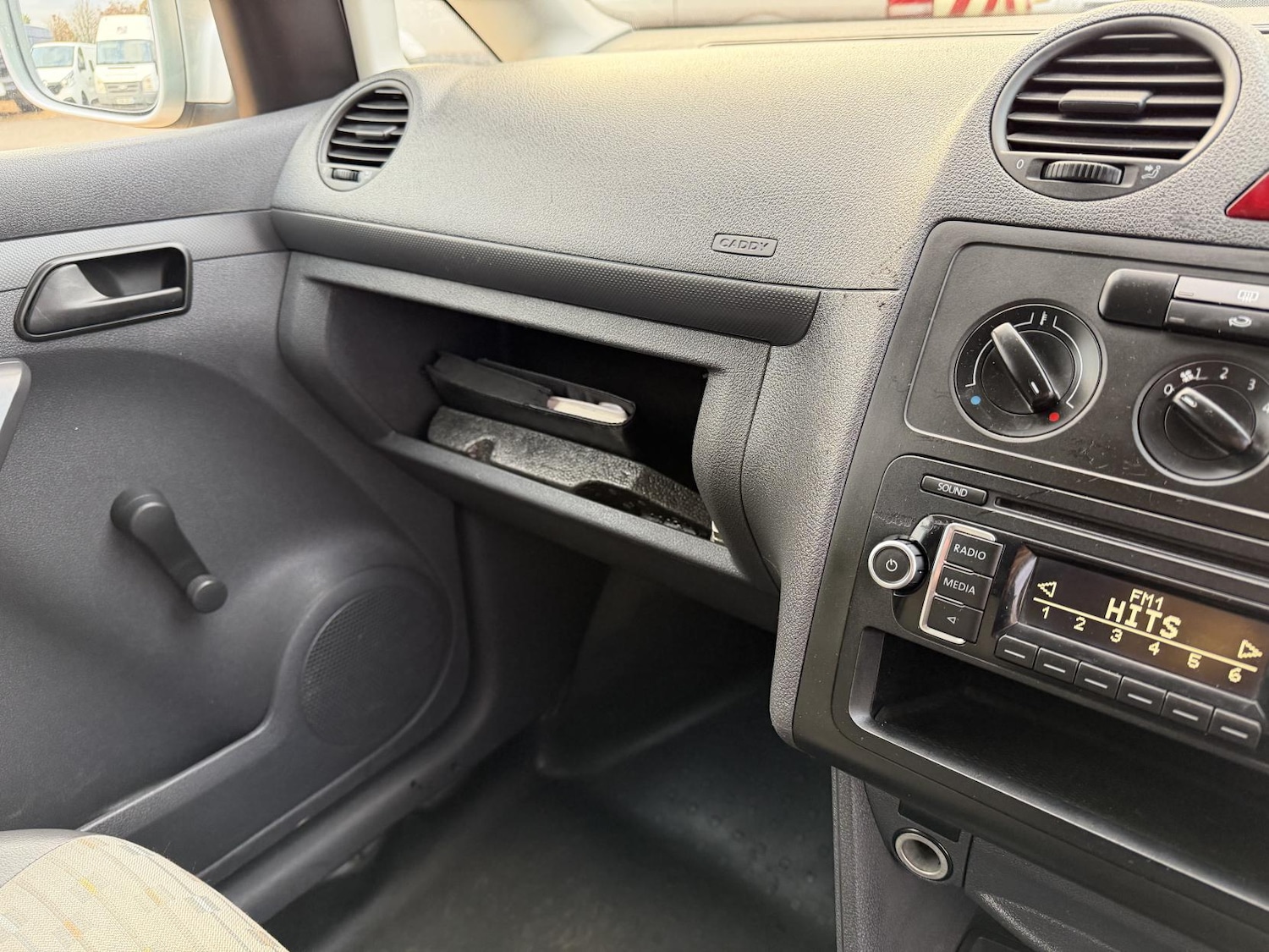 Used Volkswagen Transporter 2012 for sale - 76497780: Photo 22