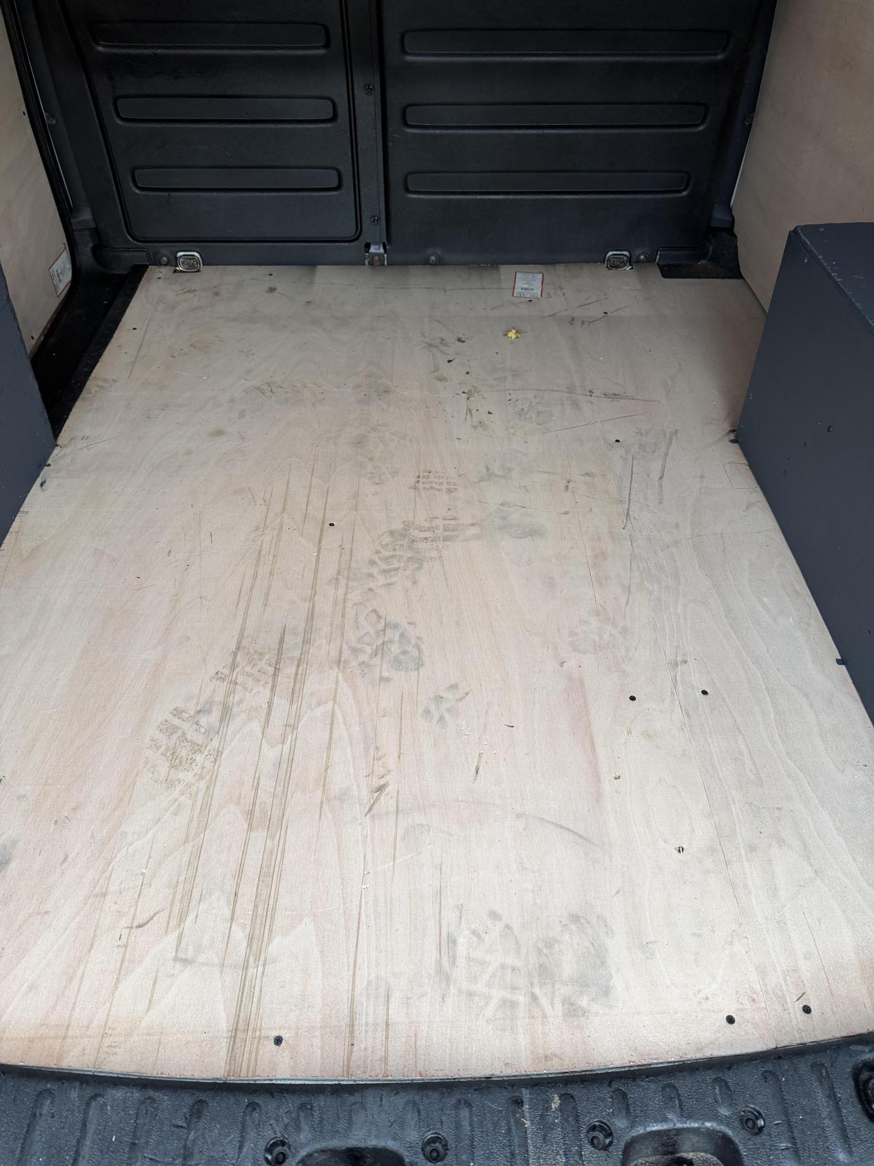 Used Volkswagen Transporter 2012 for sale - 76497780: Photo 30