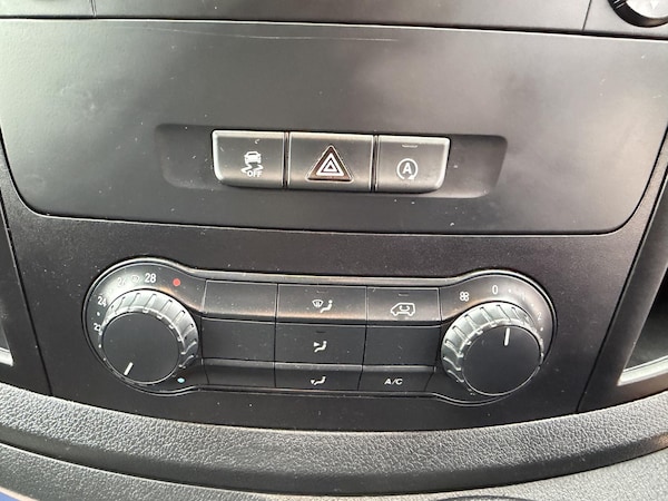 Used Mercedes-Benz Vito 2018 for sale - 76269579: Photo 21