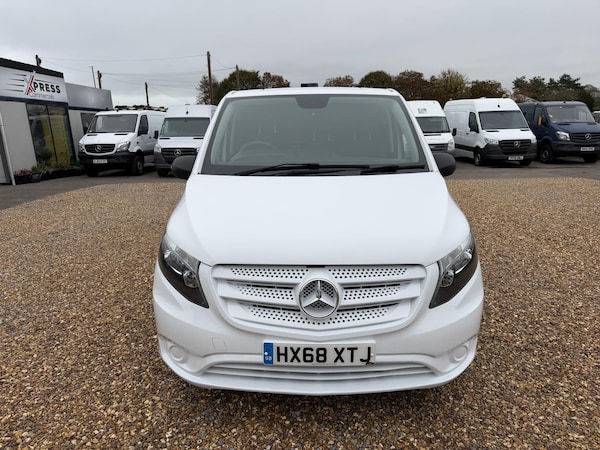 Used Mercedes-Benz Vito 2018 for sale - 76269579: Photo 2