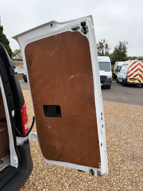 Used Mercedes-Benz Vito 2018 for sale - 76269579: Photo 33