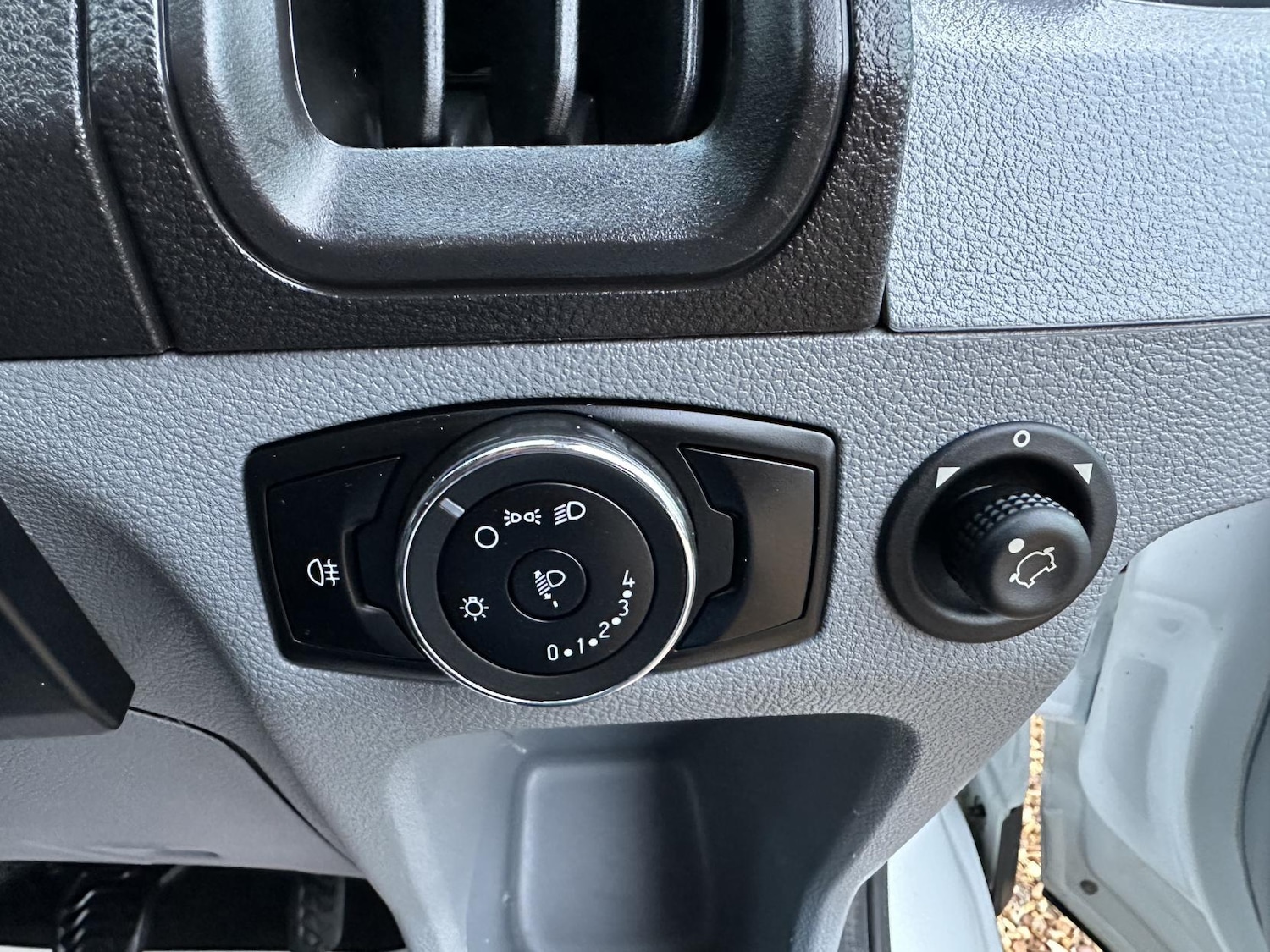 Used Ford Transit 2015 for sale - 76467858: Photo 15