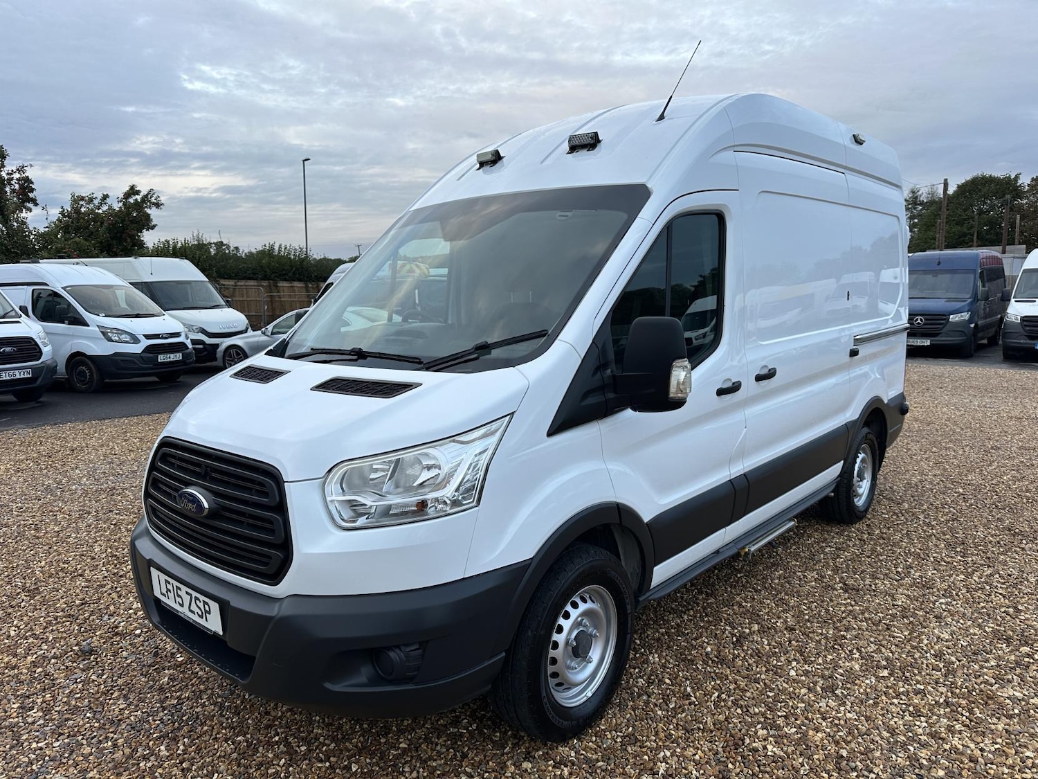 Used Ford Transit 2015 for sale - 76467858: Photo 2