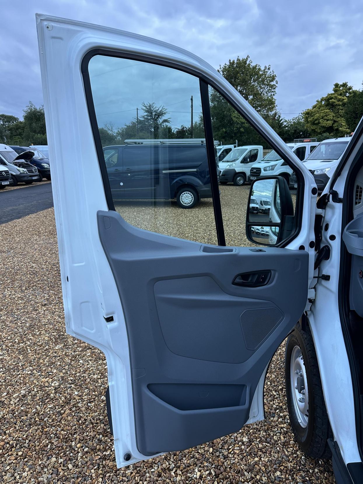 Used Ford Transit 2015 for sale - 76467858: Photo 22