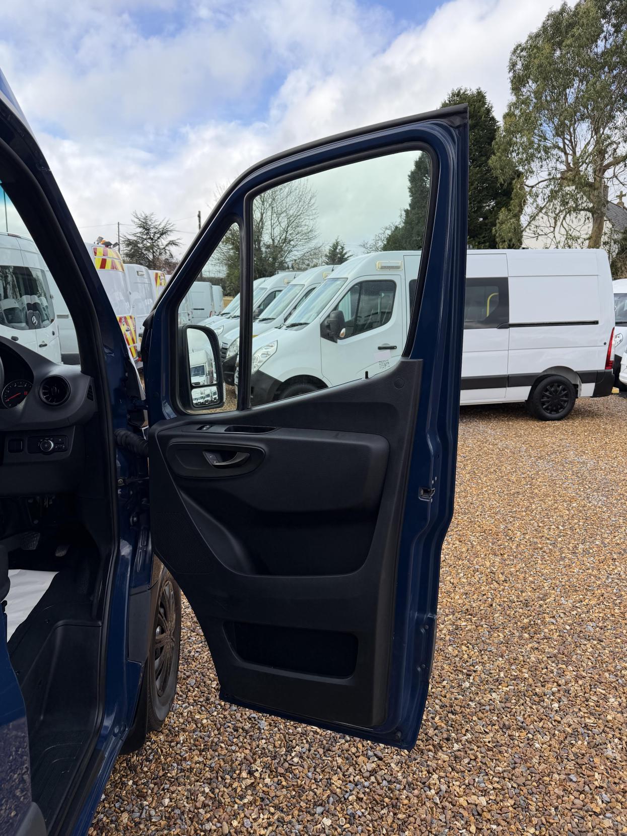 Used Mercedes-Benz Sprinter 2018 for sale - 77495157: Photo 11