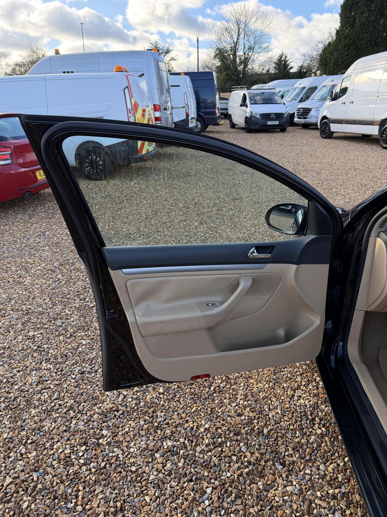 Used Volkswagen Golf 2004 for sale - 76706323: Photo 13