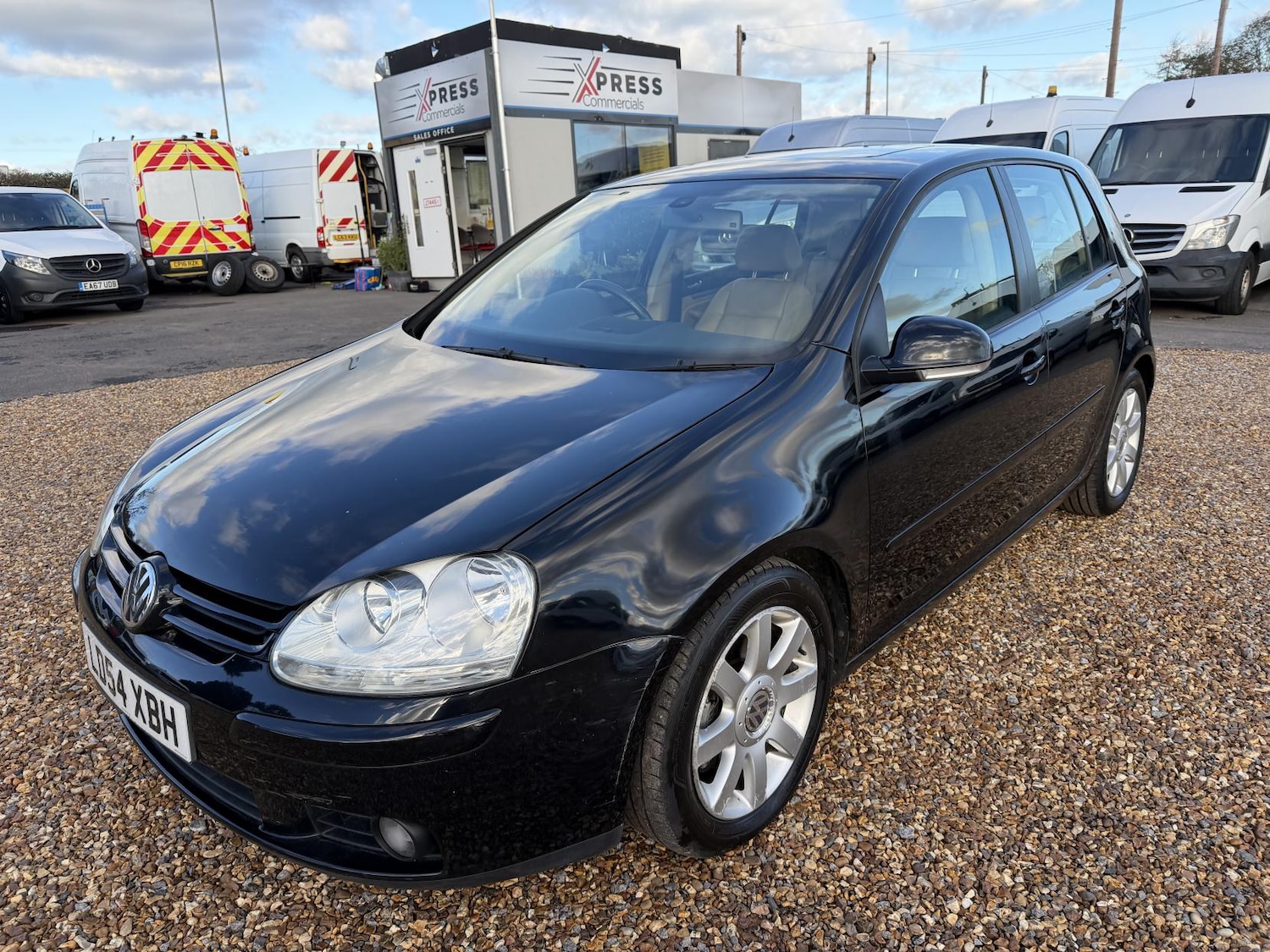 Used Volkswagen Golf 2004 for sale - 76706323: Photo 3