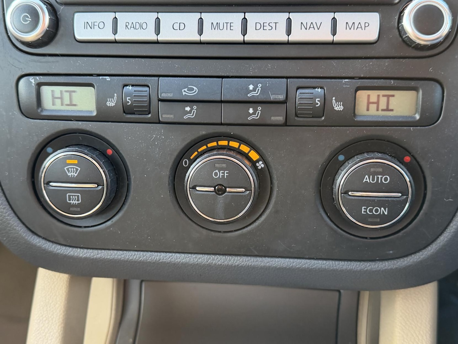 Used Volkswagen Golf 2004 for sale - 76706323: Photo 32