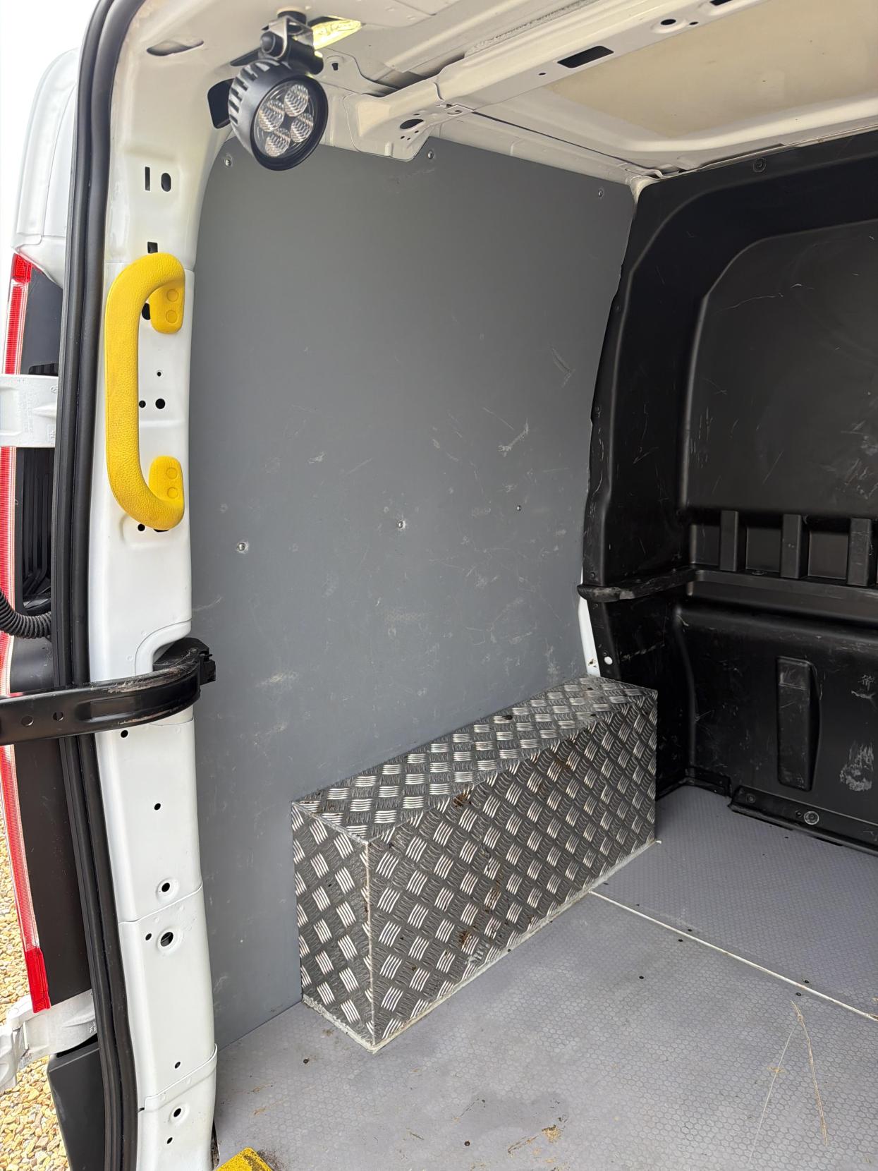 Used Ford Transit Custom 2018 for sale - 77750458: Photo 37