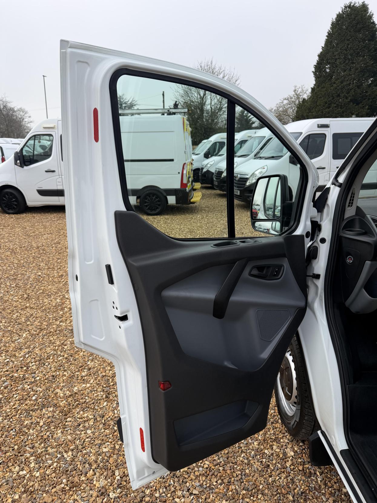 Used Ford Transit Custom 2018 for sale - 77750458: Photo 39