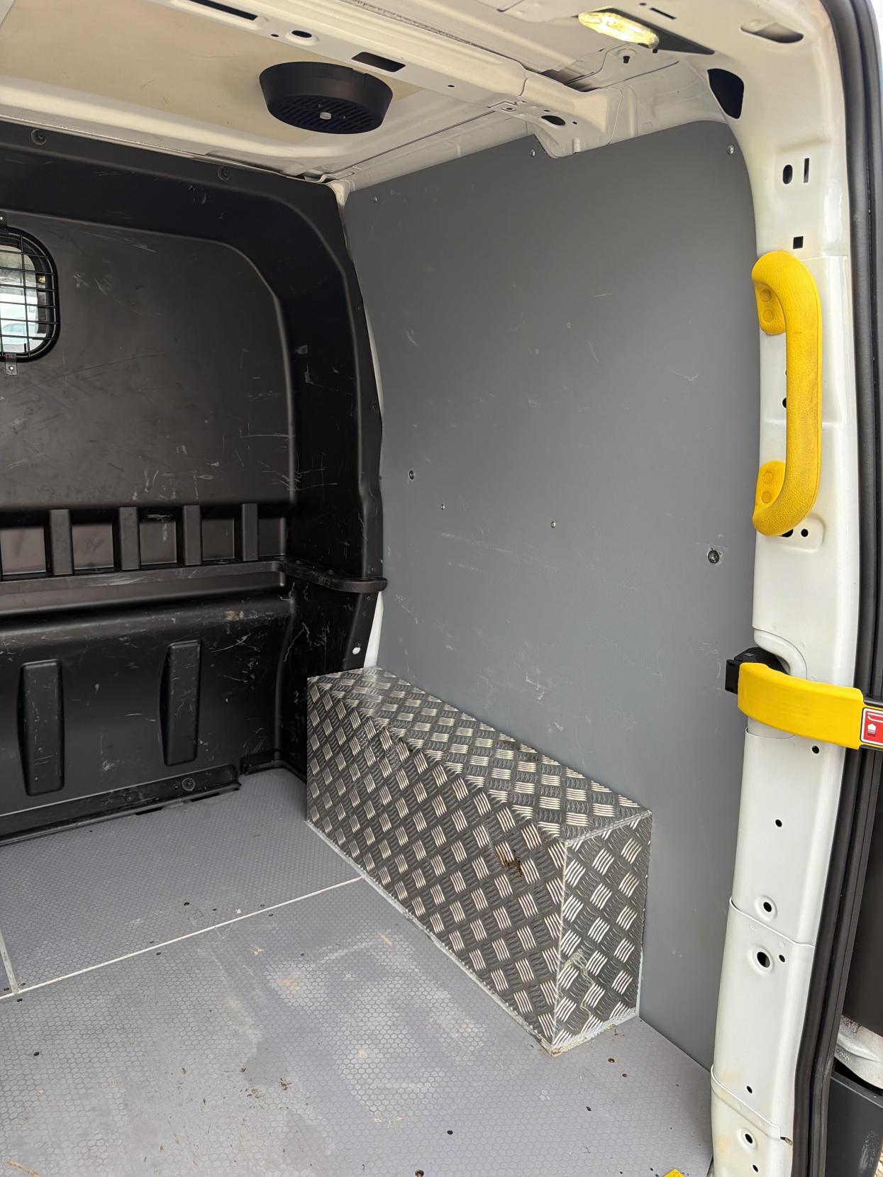 Used Ford Transit Custom 2018 for sale - 77750458: Photo 43