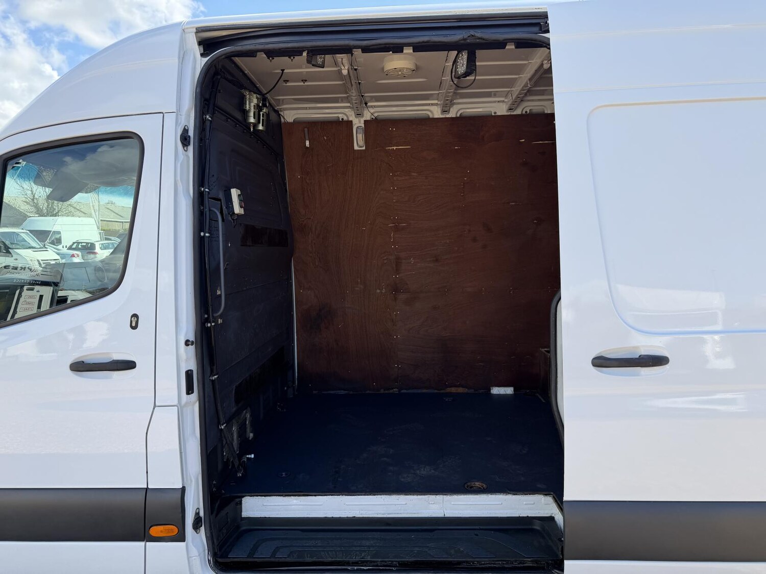 Used Mercedes-Benz Sprinter 2019 for sale - 78057301: Photo 35