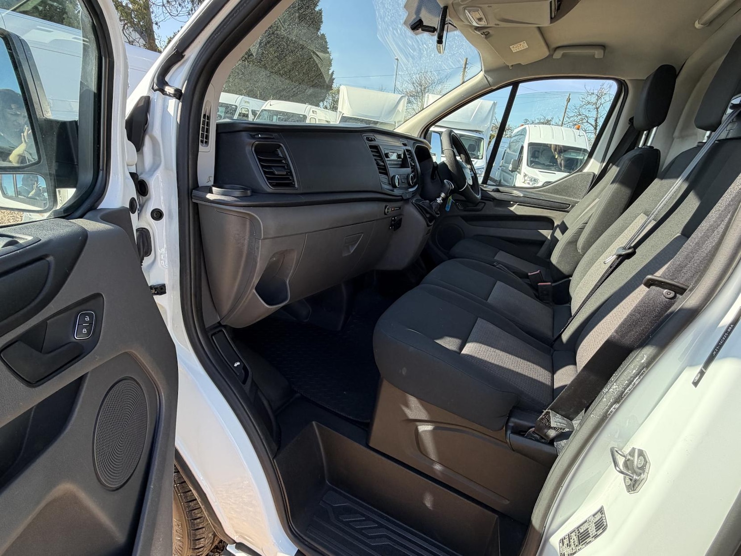 Used Ford Transit Custom 2018 for sale - 77975645: Photo 27