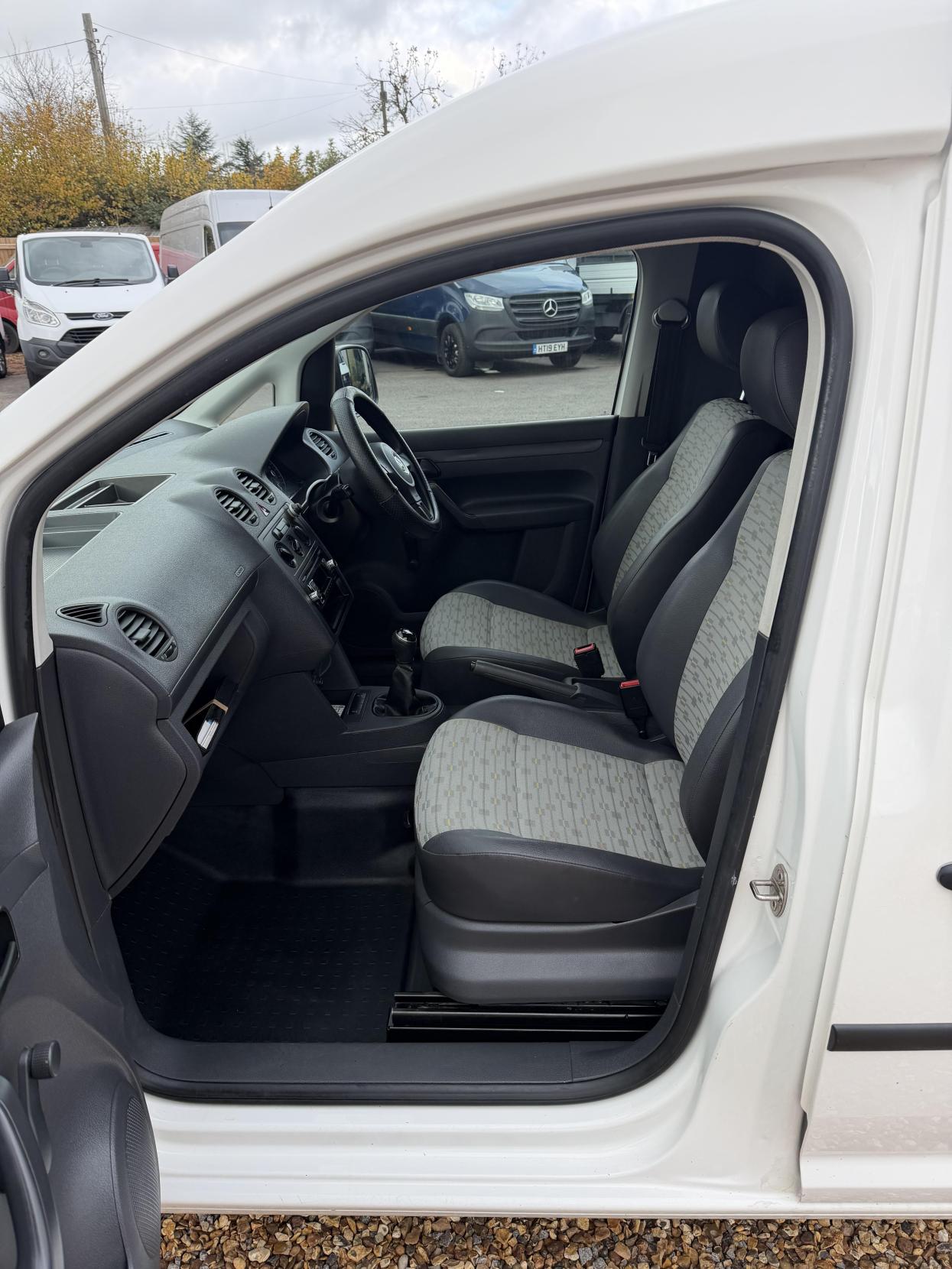 Used Volkswagen Caddy Maxi 2013 for sale - 76514522: Photo 13