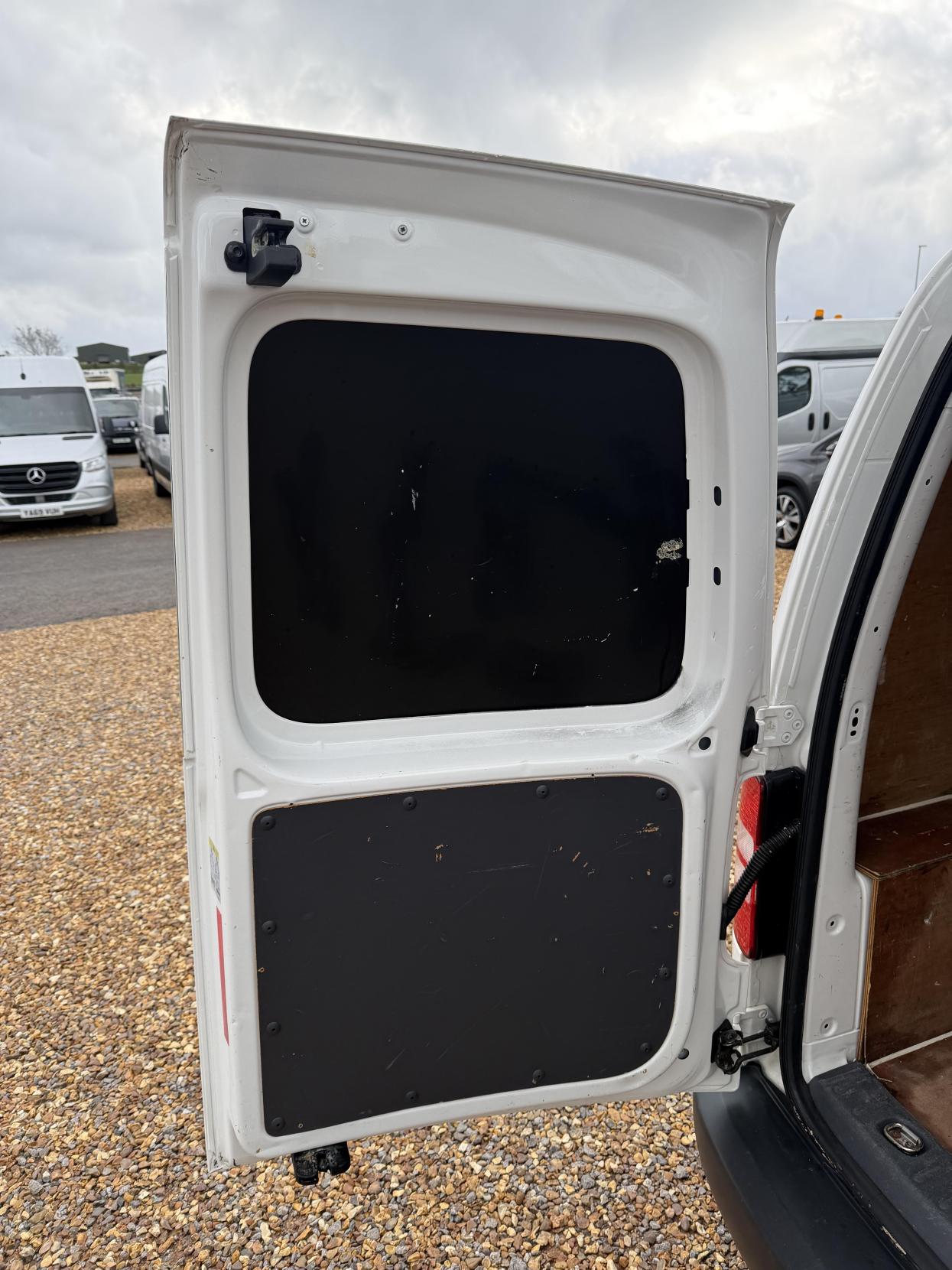 Used Volkswagen Caddy Maxi 2013 for sale - 76514522: Photo 28