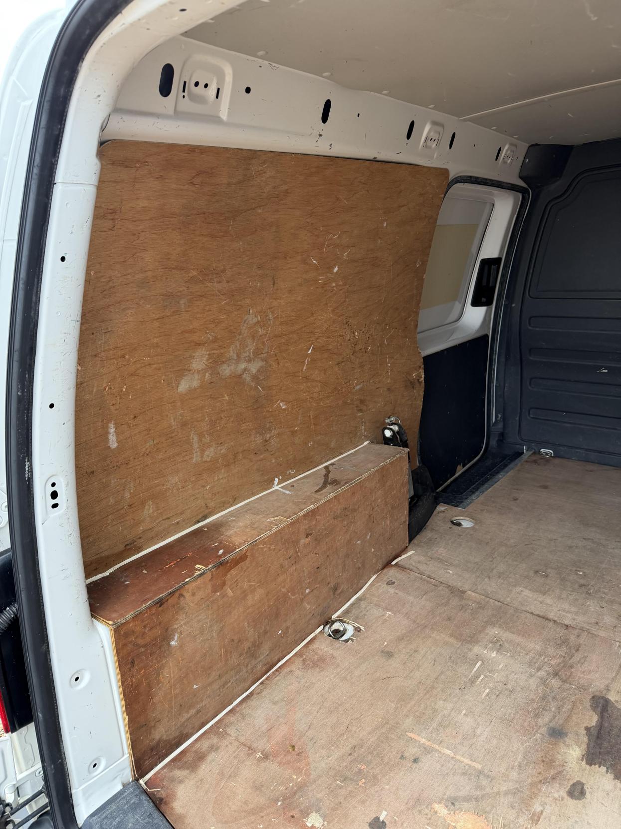 Used Volkswagen Caddy Maxi 2013 for sale - 76514522: Photo 32