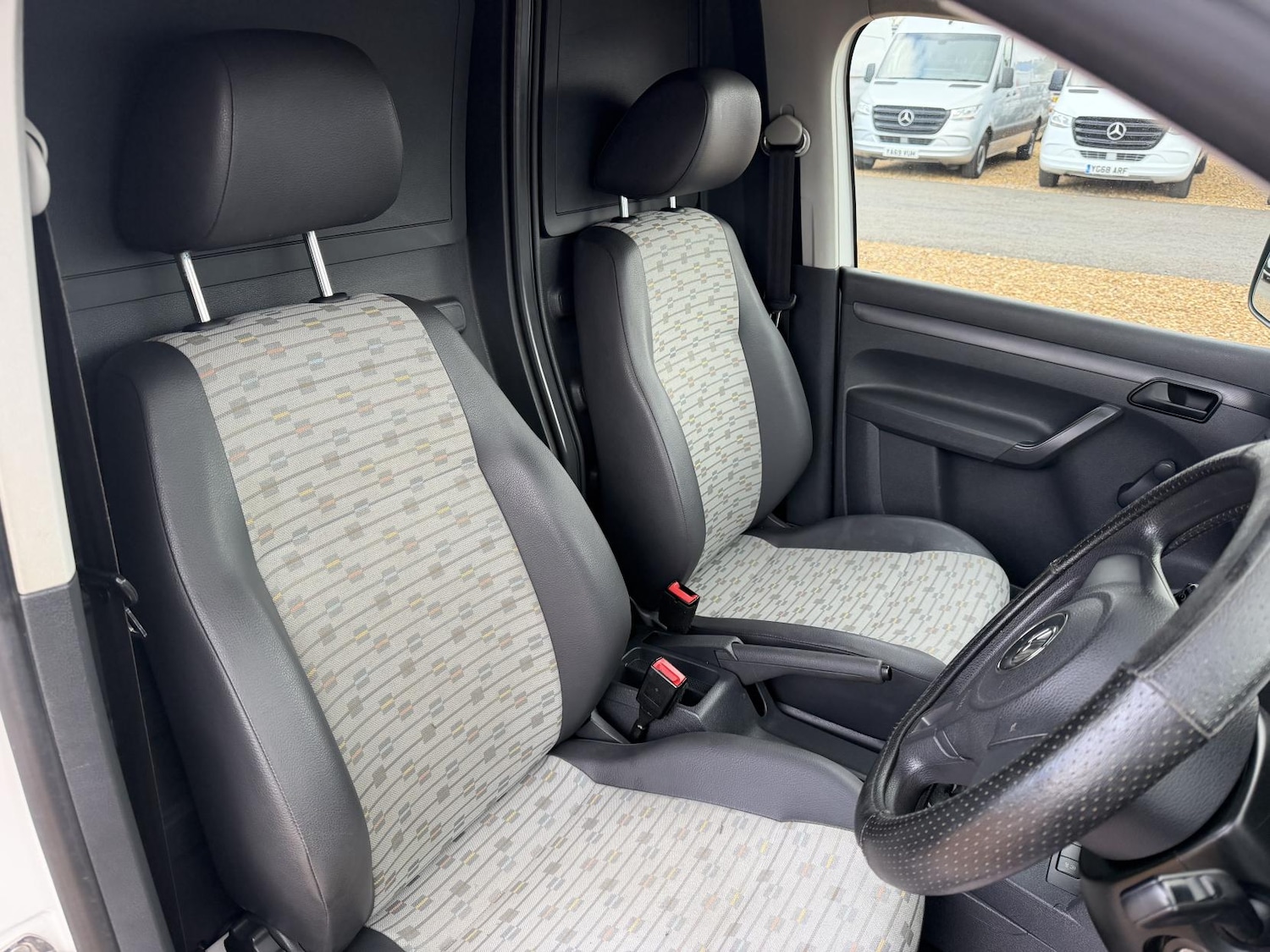 Used Volkswagen Caddy Maxi 2013 for sale - 76514522: Photo 9